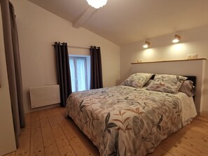 Bügeleisen/Bügelbrett, WLAN, Bettwäsche