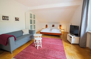 Apartamento Confort, vistas a la ciudad | Ropa de cama de alta calidad, cunas gratuitas, wifi gratis