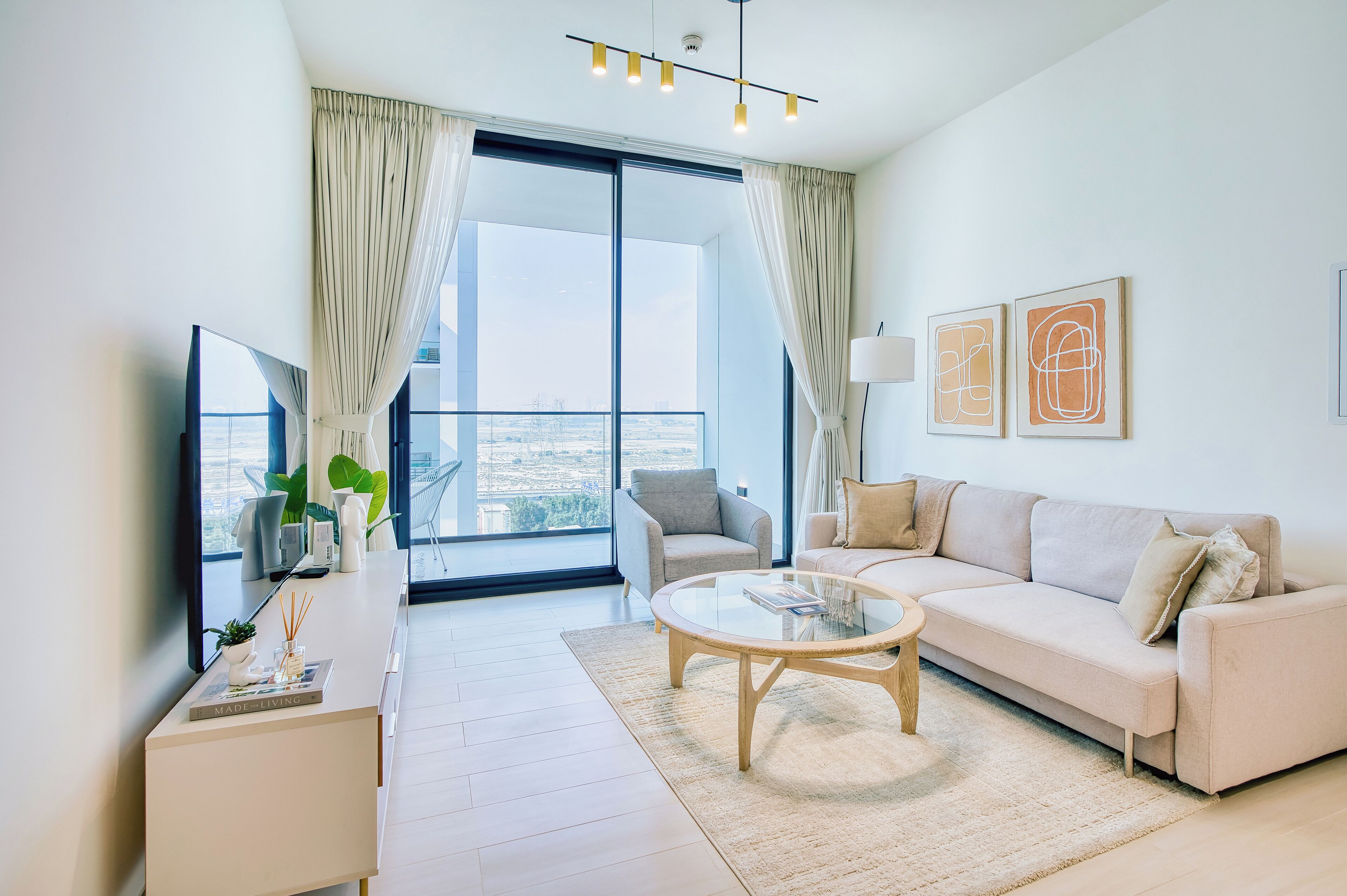 Executive Apartment, 1 Bedroom, City View | Living room