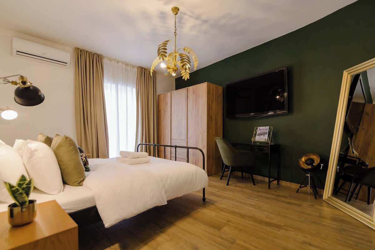 Fer et planche à repasser, Wi-Fi, draps fournis