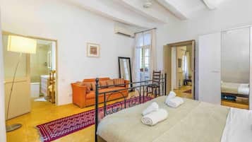 1 Schlafzimmer, Schreibtisch, Bügeleisen/Bügelbrett, WLAN