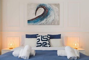 Fer et planche à repasser, lit parapluie, Wi-Fi, draps fournis