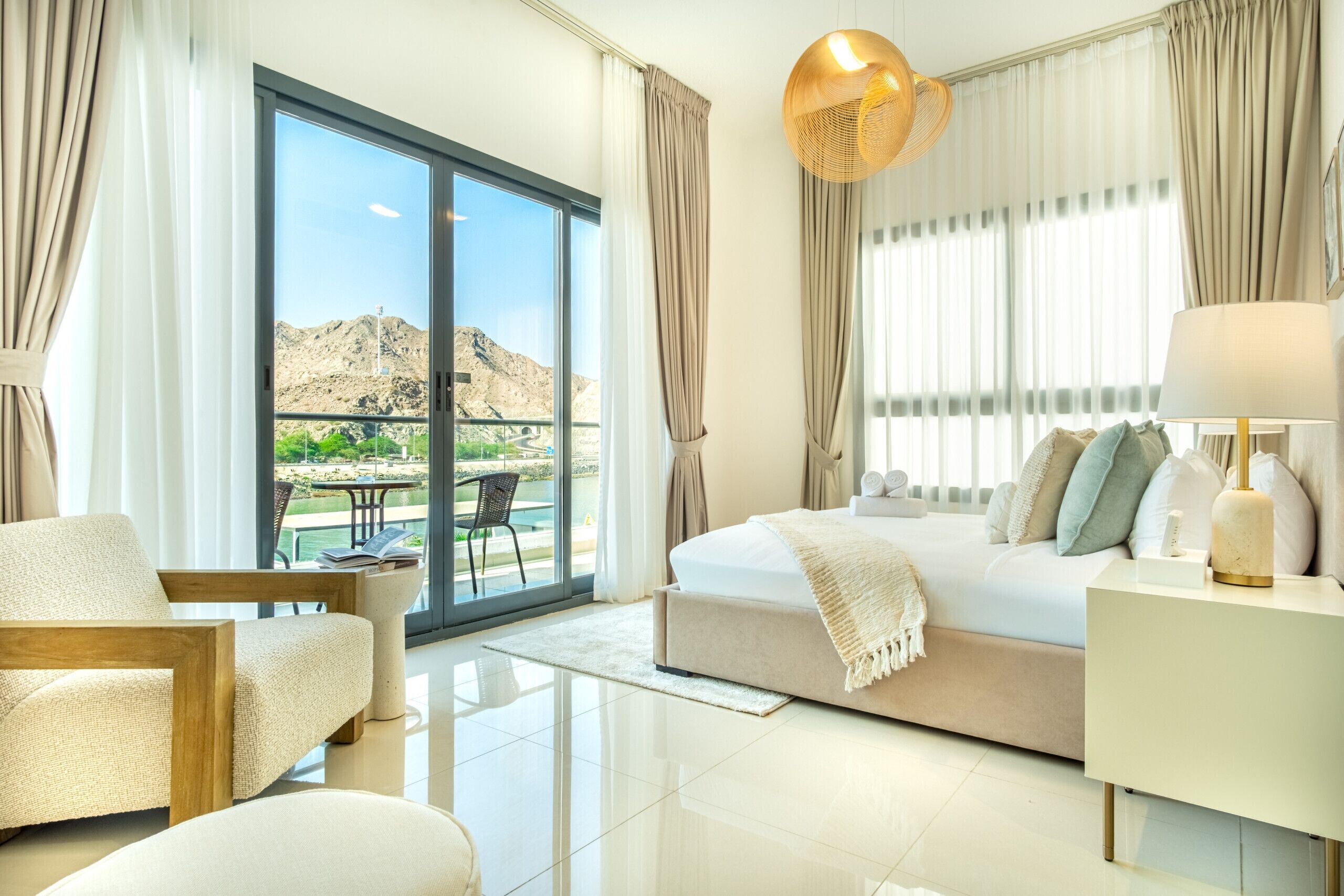 4 habitaciones y caja de seguridad en la habitación 