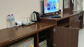 Comfort Double or Twin Room | Laptop workspace, free WiFi