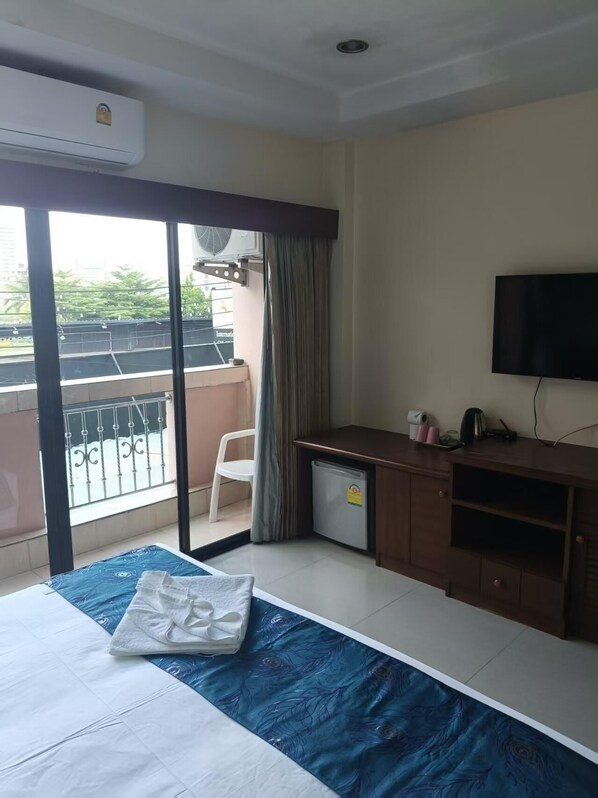 Comfort Double or Twin Room | Balcony - HuaLaiDe Hotel (Kathu)