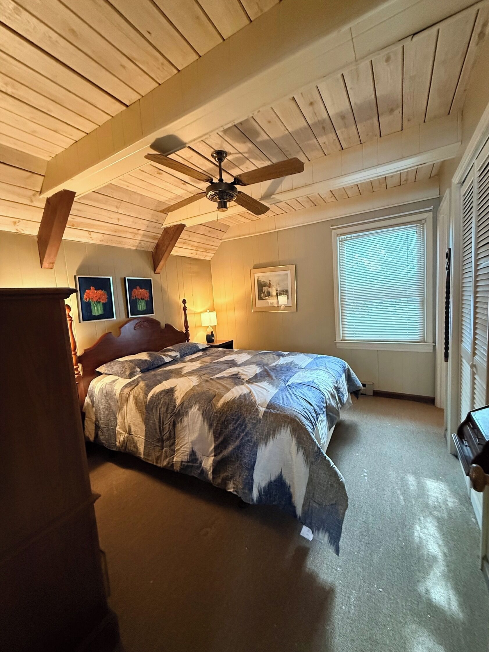 Strykjärn/strykbräda, gratis wi-fi och sängkläder