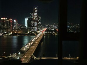 View from property - 1#[Mapo Station] Best View! Han River View- Skyline Stay (Seoul)