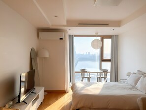 Iron/ironing board, WiFi, bed sheets - 1#[Mapo Station] Best View! Han River View- Skyline Stay (Seoul)