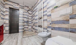 Deluxe Apartment, Patio, Courtyard View | Bathroom | Slippers - Noua Oasis BNB with parking (Brașov)