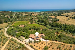 Exterior - Sardinian Flat Close to Stunning Beaches (Siniscola)