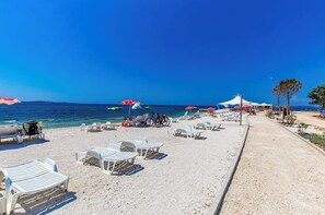 Beach - Villa Debora with private pool and backyard, Pet friendly (Vodnjan)