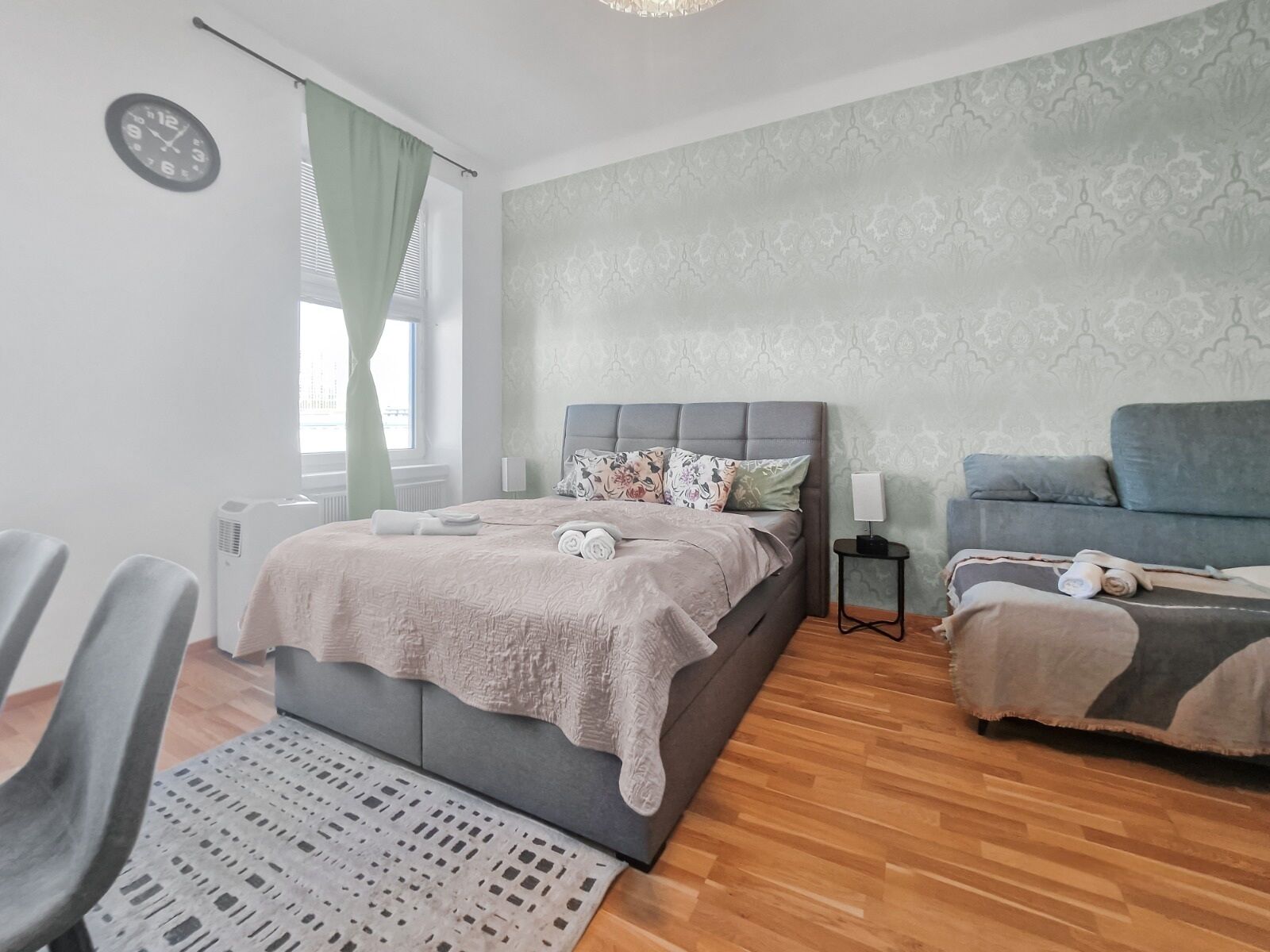 Fer et planche à repasser, Wi-Fi, draps fournis