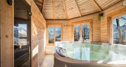 Chalet 'Ranch' with Mountain View and Shared Terrace