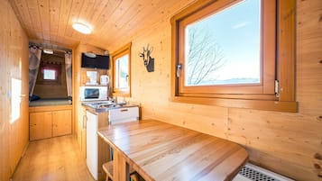 Fridge, microwave, stovetop, highchair