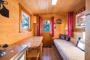 Interior - Mobile Home 'Roulotte Chamois' with Mountain View and Shared Terrace (Saint-Sorlin-d'Arves)