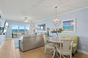 Interior - 🌴Beachfront Condo🐠Top Floor Views🌞Land's End 9/402🐬Awesome Amenities Onsite (Treasure Island)