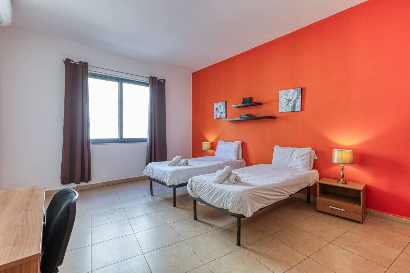 2 bedrooms, iron/ironing board, travel cot, WiFi