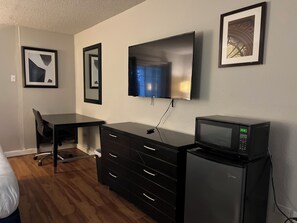 Interior - Affordable Luxury Studio With 2 Beds (Lafayette)