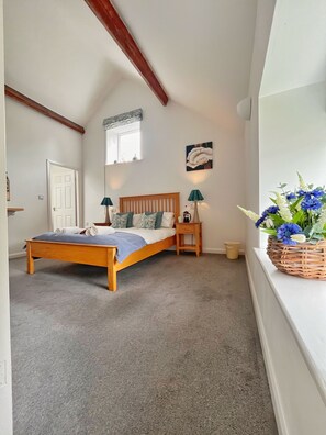 Iron/ironing board, free WiFi, bed sheets - Charming barn Conversion with 2 Bedrooms in beautiful Peak District countryside. Sleeps 4. (Bakewell)