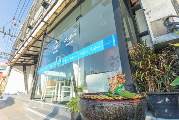 Front of property - Sunflower HLD Hotel (Kathu)