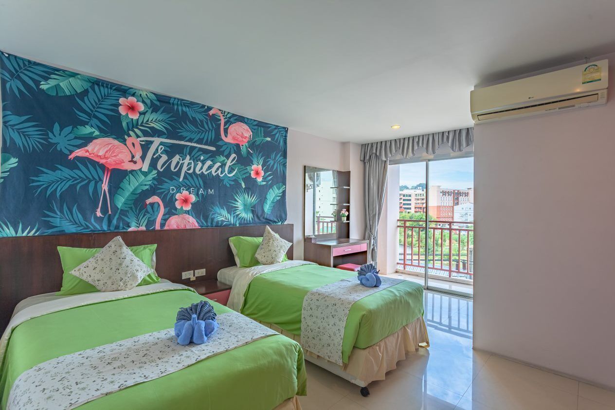 Comfort Double Room | Laptop workspace, blackout drapes, free WiFi