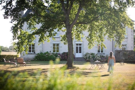 Exterior. Domaine de la Briouse