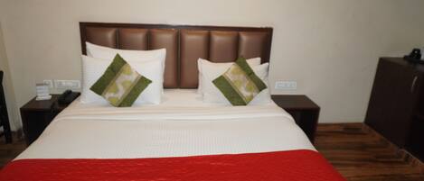 Chambre Double Deluxe, vue ville | Wi-Fi gratuit