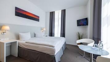 Doppelzimmer, Stadtblick | Zimmersafe, kostenloses WLAN