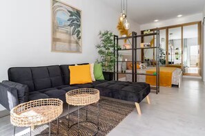 1 sovrum, skrivbord, strykjärn/strykbräda och gratis wi-fi
