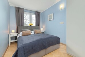 1 bedroom, desk, iron/ironing board, travel cot