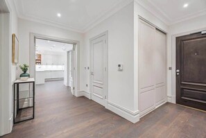 Interior - Luxury 2BR|Exclusive Gated Development by Tempstay (Sunningdale)