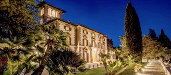 VILLA ELEGANZA - Acht Schlafzimmer Villa, Schläft 16