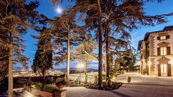 Enceinte de lâhĂ©bergement