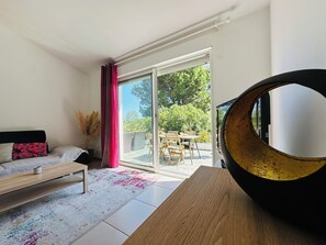 TV - - Casa Zivvia - Beachfront (Lucciana)