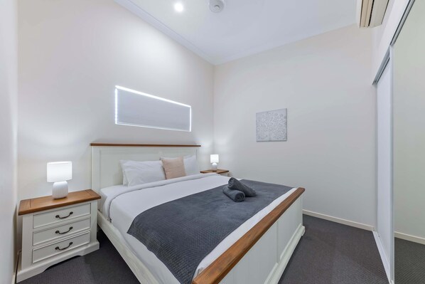 2 Schlafzimmer, Bügeleisen/Bügelbrett, WLAN, Bettwäsche
