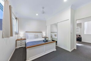 2 Schlafzimmer, Bügeleisen/Bügelbrett, WLAN, Bettwäsche