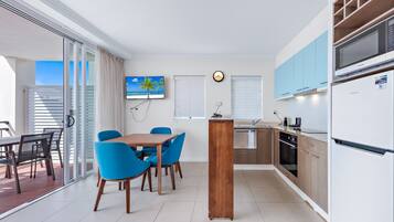 Fridge, microwave, coffee/tea maker, electric kettle