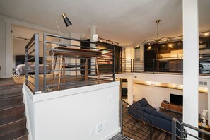 2 Schlafzimmer, Schreibtisch, Bügeleisen/Bügelbrett, WLAN