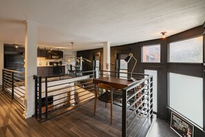 Dining - The Urban Treehouse - Short North (Columbus)