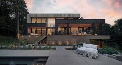 Worldclass Luxury Retreat