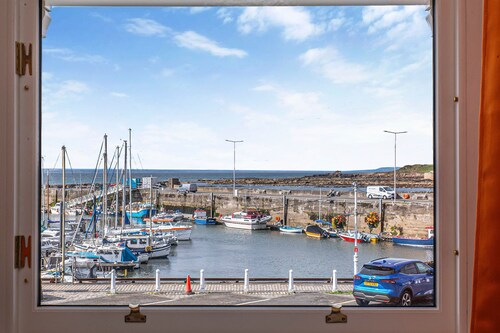 Seaview 2-bed Apartment on Anstruther Harbourfront