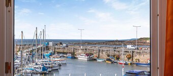 Seaview 2-bed Apartment on Anstruther Harbourfront