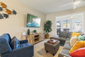 Smart TV - Modern Oasis: Private Hot Tub, Fenced Yard, Grill-Serenity by the sea (Panama City Beach)