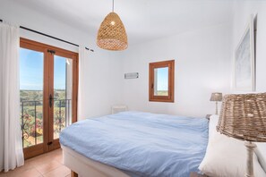 5 habitaciones y caja de seguridad en la habitación 