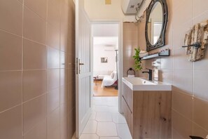 Apartment, 1 Bedroom, Balcony, Ocean View | Bathroom - Modern Apartment Near Badesi Beach (Badesi)