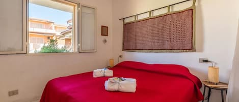 Apartment, 1 Bedroom, Balcony, Ocean View | 2 bedrooms