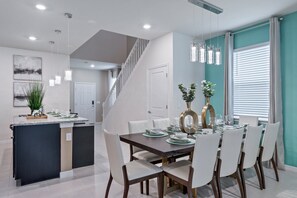 Dining - NEW! 2207LC-Windsor Island (Davenport)
