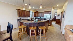 Interior - NEW! Black Bear 26 - Six Bedroom Townhome (Snowshoe)