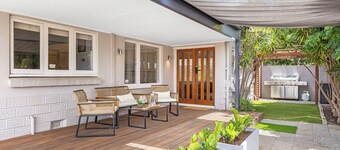 Charming 3BR Home: Central Carlisle