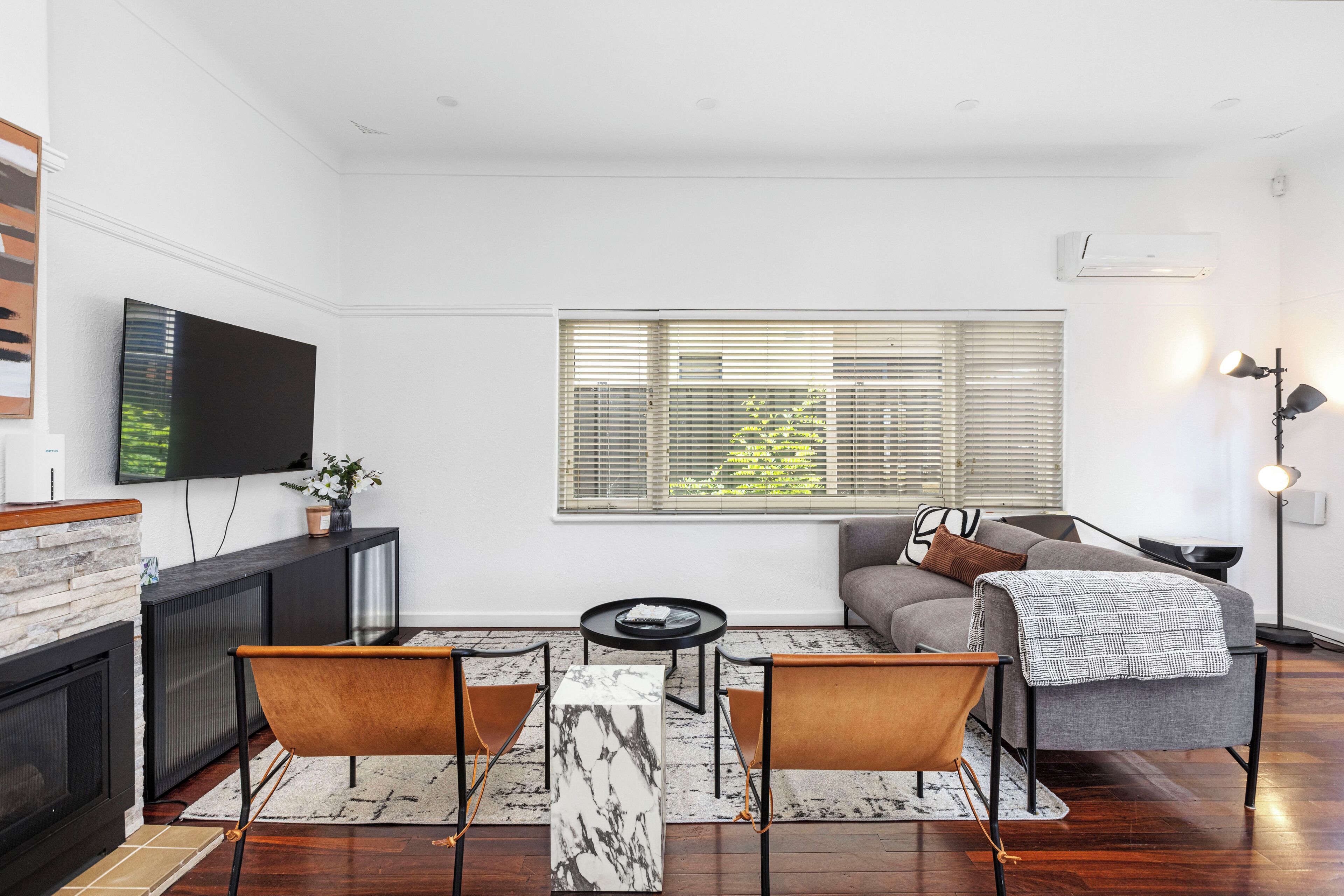 Smart TV, offices, computer monitors